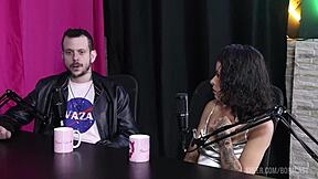 来自Espuleta和Himeros Mansion的Bora Cast与Bruna Carlos合集，第1部分，透明红色