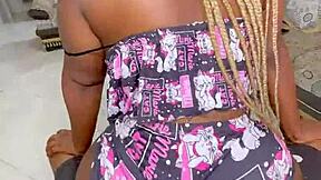 La Hermanastra Ebony Quiere Sexo Con Vecino Cachondo 😏