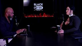 i started with the massage therapist who charges per hour and she sucks sits or passes on me - pri melancia