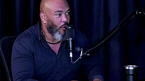 i started with the massage therapist who charges per hour and she sucks sits or passes on me - pri melancia