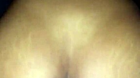Amador cowgirl acidental creampie - tente n�o gozar dentro de mim enquanto estou montando em voc�, flashing big tits.
