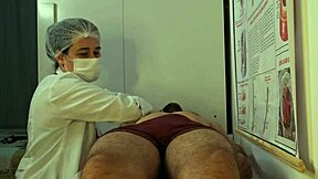 ereção durante consulta com a enfermeira kinky e dirty