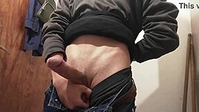 i masturbate and squeeze lots of cum from my cock