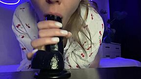 Teen Wants To Suck Daddy's Big Dick In Bedroom