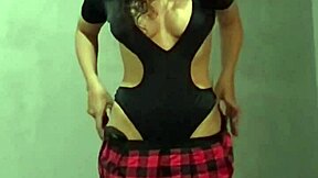 Colombian Busty Model Goes Nympho in Public Outdoor Show!