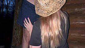 在谷仓公开操孕妇陌生人，你在吗？