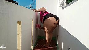 短衣邻居妹求內射