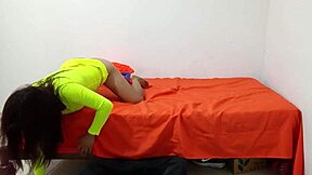 brazen woman dominates with her body in homemade fetish scene