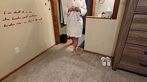 Damn! Stepmom lures stepson with lotion on pregnant belly