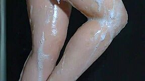 Colombian Brunette With Huge Ass Dances And Sucks In The Shower