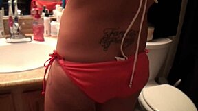 Shae Parker穿鱼网袜跟男友肛门扩张阴道骑乘