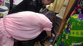 娇小日本少女18+用Hitachi震动棒激烈高潮