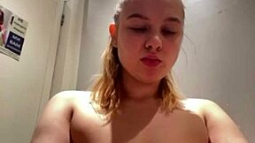 unbelievable public masturbation by young teen with shaved pussy 😲