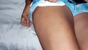 She comes to fuck me 😏. I lick her ass good 😈