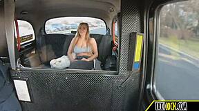 她天然大奶完美适合口交