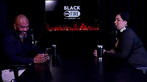 safada stripper shows tits after wanting to sit on cock