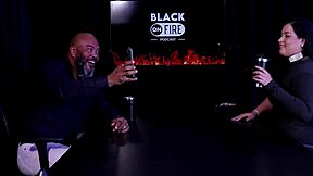 safada stripper shows tits after wanting to sit on cock