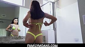 Stepsiblings Reyna Delacruz have reckless holiday sex