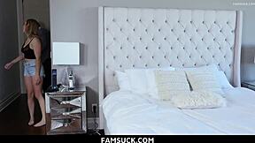 Cute College Girl Masturbates With Legs Open!