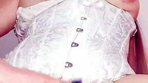 Madrastra mexicana latina muy puta de cameltoe gigante se masturba para su hijastro con su vagina marcada usa bhabhi desi sex xxx usa american united states.