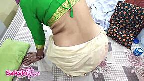 Helped dost ki mom with massage, then banged that hot aunty in bathroom with creampie