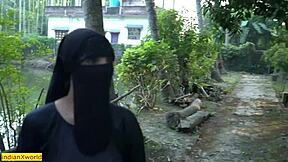Indian hijab girl fucks husband's friend