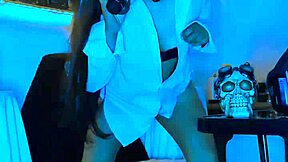 i masturbate live with my big dildo