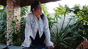 Unexpected encounter with muscular babe