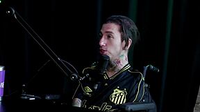 Gets hard if touched, received proposal to meet a man, had a blowjob in cinema, wants to meet a woman - Gabriel from Olhar Sob Rodas sheer red