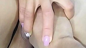 Nalgona en lencería me da unos sentones deliciosos-clip