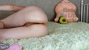 stepsister pissing in latex gloves with butt plug