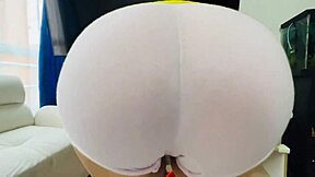 Latina wife flashes huge cameltoe while seducing lovers at home in New York