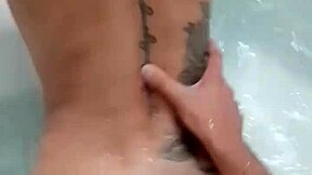 acompanhante, i give babado blowjob then pussy in motel jacuzzi