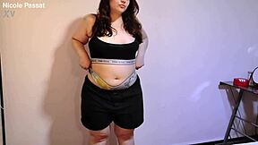 hey, cute chubby babe spreadin’ her nasty asshole just for ya, ya know!