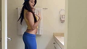 amateur in cfnm gets jizz on her face