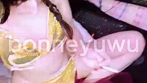 bonneyuwu in leia cosplay gets cum on her face