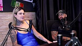 couple makes video peeing holding hands