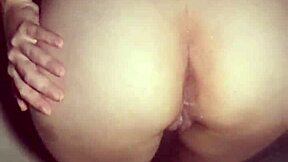 quick fuck with a curvy friend wearing jeans, shaking her ass teasingly.