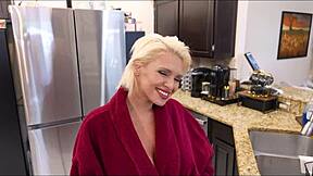 I Can't Stop Perv On My Stepmom Charli Phoenix