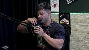 Girl showed sex position, hard to eat without fetishes?