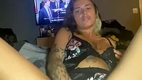 Horny emo teen 18+ fucking her ass solo?