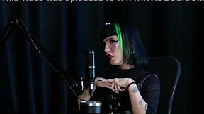 Schoolgirl loses virginity in mom's bed after leaked video!