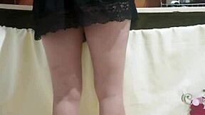 Employee flashes hot ass in kitchen, making me crazy horny 😍