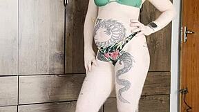 When pregnant, I got horny to share my pussy 😘