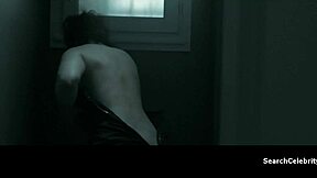 Emotional topless scene with Juliette Binoche in nude handjob session