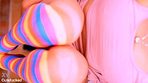 闺蜜和教授偷偷勾搭上床