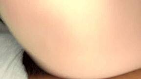 后爸多次内射年轻亚洲继女紧致小穴！