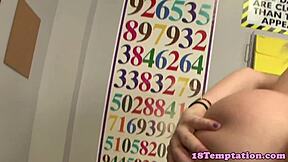 I give blowjob and handjob to dick in pov roleplay