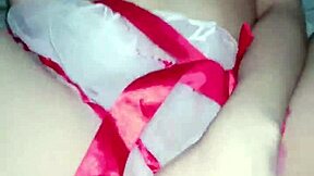 I'm a sexy latina, havin' anal for the first time and lovin' it