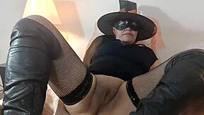 Bruja Latina Gets Culo Filled with Semen on Halloween!